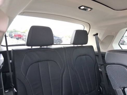 Used 2019 BMW X7 xDrive40i w/ Premium Package AWD/4WD image 16