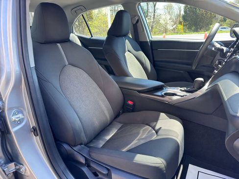 Used 2024 Toyota Camry LE image 30