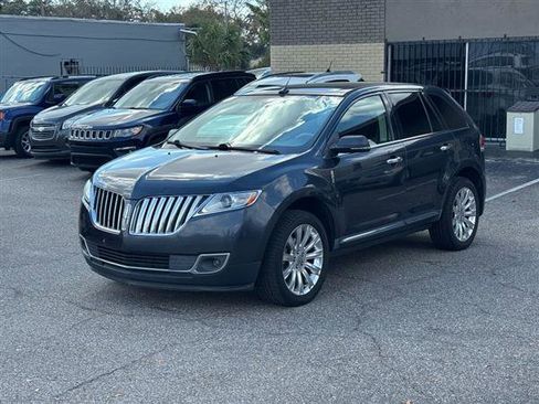 Used 2014 Lincoln MKX FWD w/ Equipment Group 102A image 1