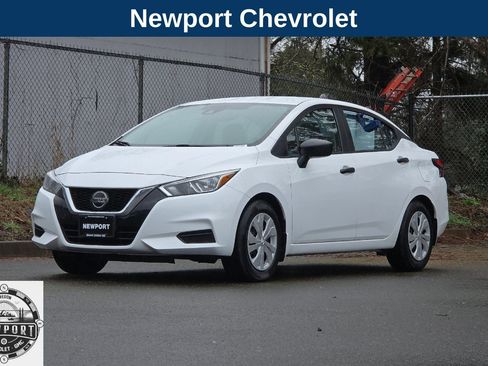 Used 2021 Nissan Versa S image 9