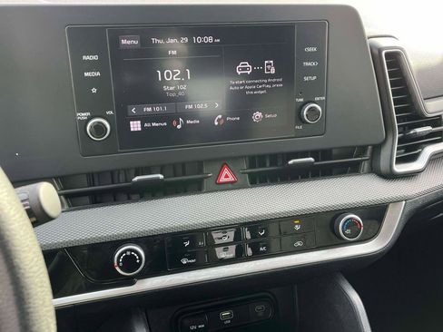 Used 2024 Kia Sportage LX image 20