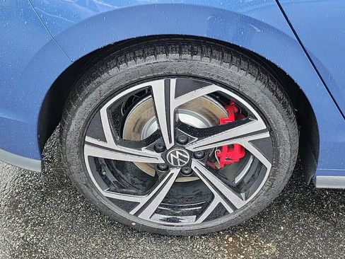 New 2026 Volkswagen GTI SE FWD image 5