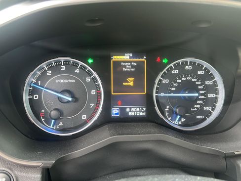 Used 2019 Subaru Ascent Limited AWD/4WD image 12