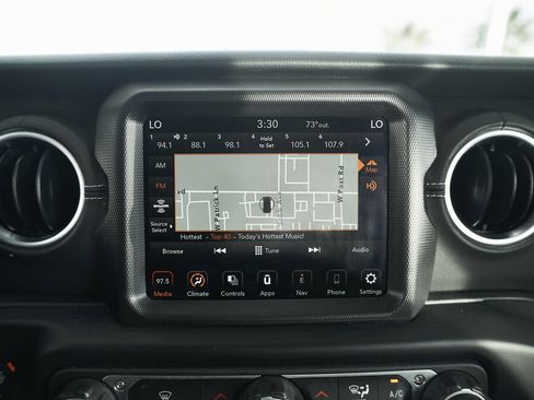 Used 2023 Jeep Wrangler Unlimited Sahara image 50