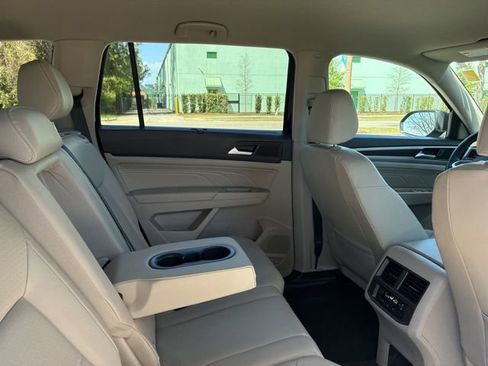 Used 2023 Volkswagen Atlas SE FWD image 24