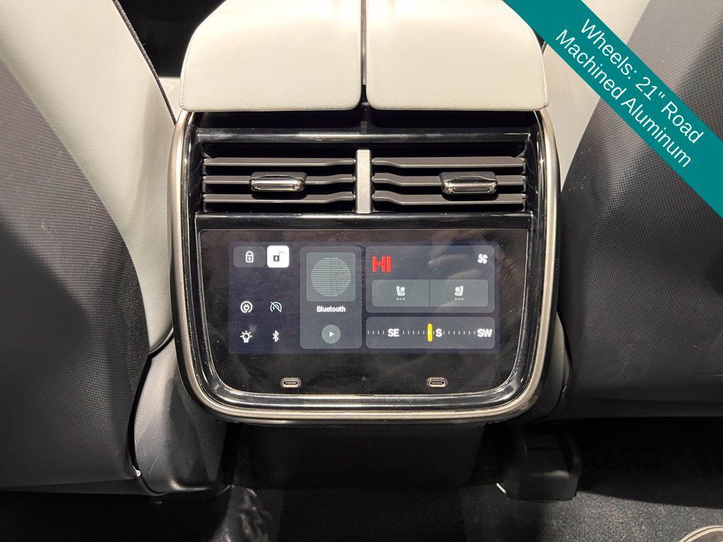 Used 2022 Rivian R1T Adventure AWD/4WD image 14