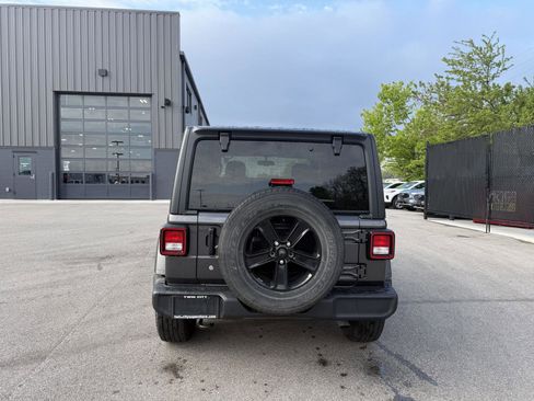 Used 2020 Jeep Wrangler Unlimited Sport AWD/4WD image 4