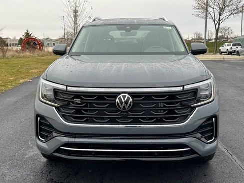 New 2026 Volkswagen Atlas SEL Premium R-Line AWD/4WD image 2