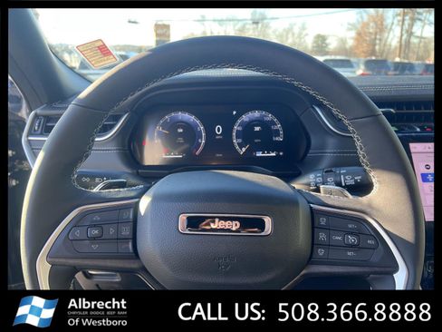 New 2025 Jeep Grand Cherokee Limited image 21