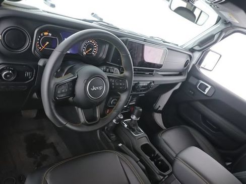 Used 2024 Jeep Wrangler Unlimited Rubicon 392 AWD/4WD image 18