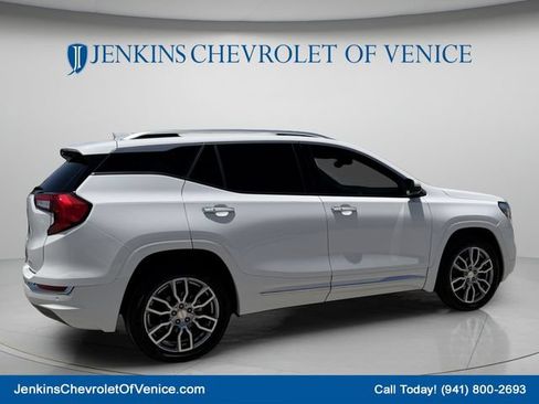 Used 2023 GMC Terrain Denali AWD/4WD image 4