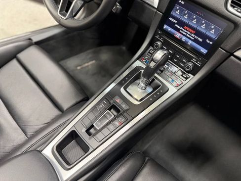 Used 2019 Porsche 718 Boxster RWD image 29