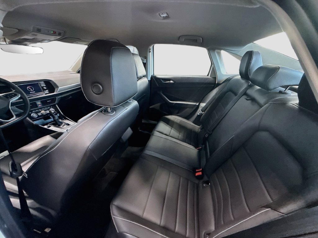 Used 2023 Volkswagen Jetta SE FWD image 23