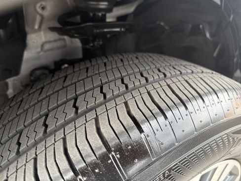 Used 2023 Nissan Rogue SV AWD/4WD image 11