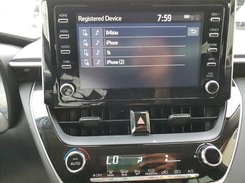 Used 2020 Toyota Corolla LE image 27