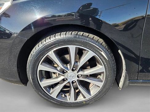 Used 2020 Hyundai Elantra GT image 21