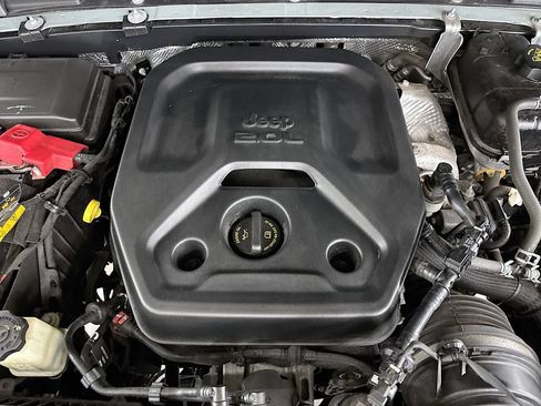 Used 2024 Jeep Wrangler Sport AWD/4WD image 24