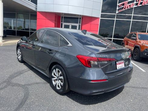 Used 2023 Honda Civic LX image 4