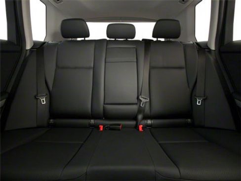 Used 2010 Mercedes-Benz GLK 350 4MATIC image 15