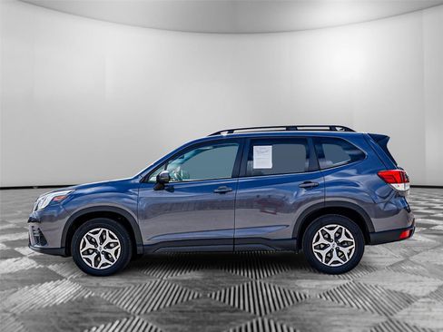 Used 2024 Subaru Forester Premium AWD/4WD image 7