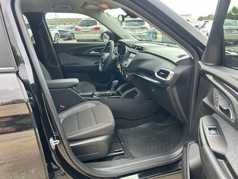 Used 2022 Chevrolet TrailBlazer LS FWD image 21