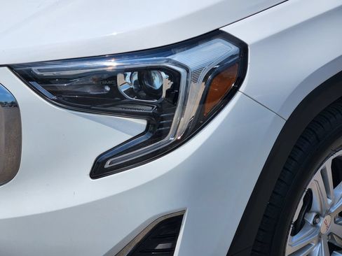 Used 2018 GMC Terrain SLE FWD image 8
