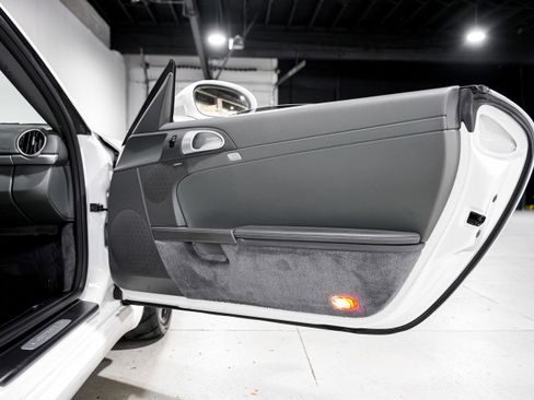 Used 2006 Porsche Cayman S RWD image 21
