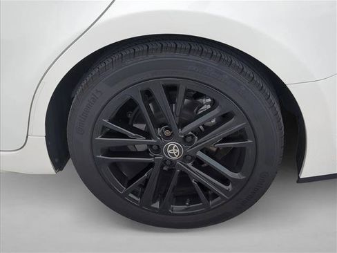 Certified 2025 Toyota Camry SE FWD image 6