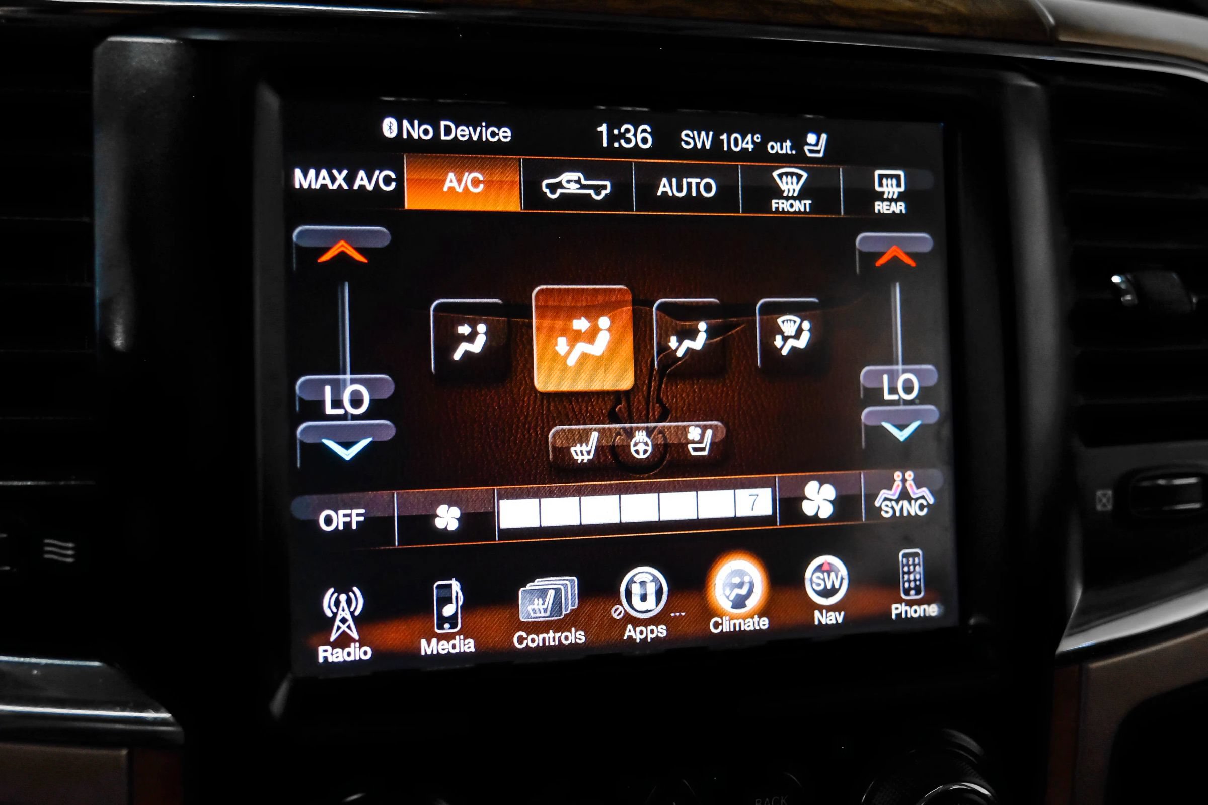 Used 2016 RAM 1500 Laramie Longhorn w/ Convenience Group AWD/4WD image 39