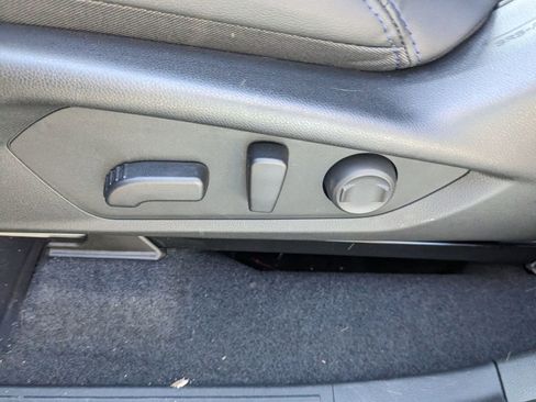 Used 2025 Subaru Forester Limited w/ Popular Package #2 AWD/4WD image 12