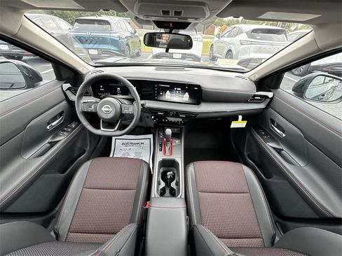 New 2025 Nissan Kicks SR w/ SR Premium Package image 21