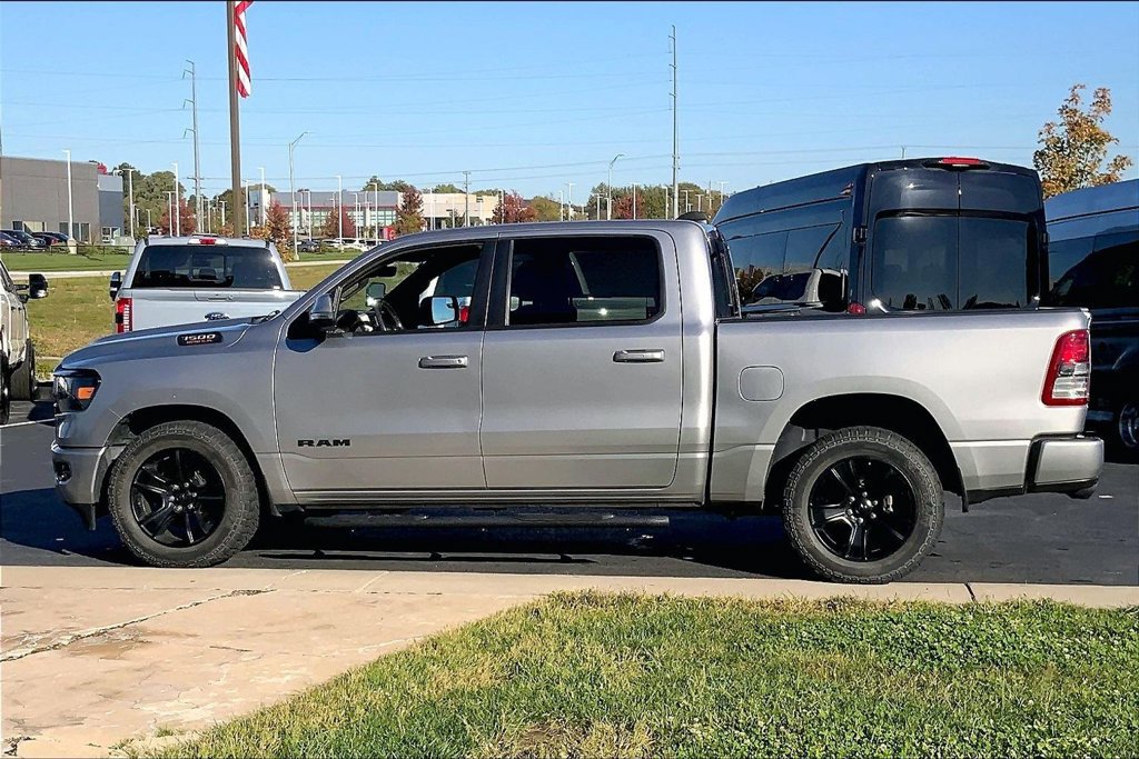 Used 2020 RAM 1500 Big Horn AWD/4WD image 2