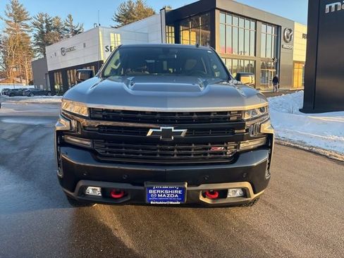 Used 2020 Chevrolet Silverado 1500 LT Trail Boss image 2