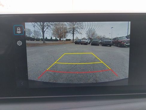 Used 2025 Hyundai Santa Cruz SE image 24