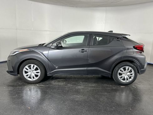 Used 2021 Toyota C-HR LE image 8