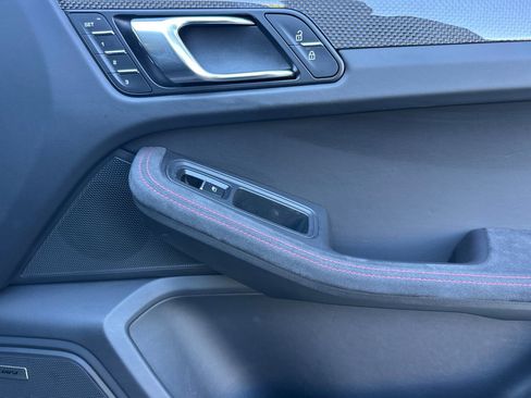 Used 2024 Porsche Macan GTS image 23