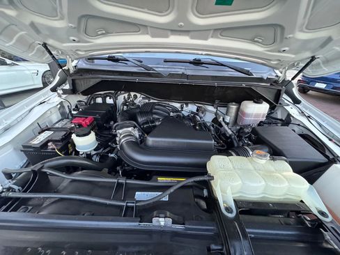 Used 2020 Nissan NV 3500 S image 32