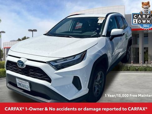 Used 2024 Toyota RAV4 XLE AWD/4WD image 2