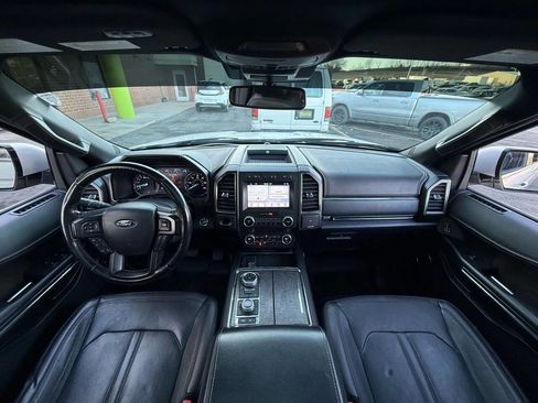 Used 2018 Ford Expedition Limited w/ Equipment Group 301A image 30