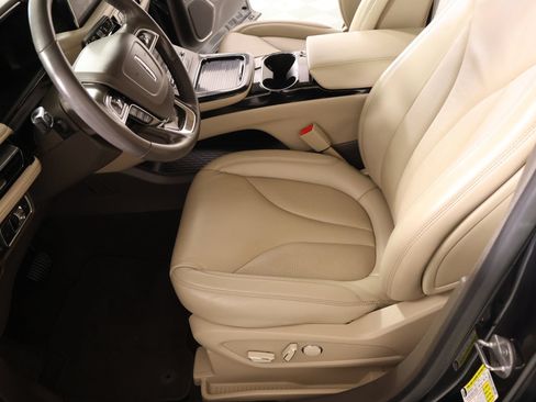 Used 2021 Lincoln Nautilus FWD w/ Equipment Group 101A image 11