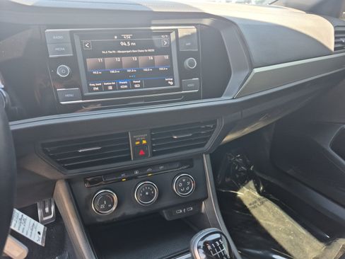 Used 2023 Volkswagen Jetta Sport FWD image 11