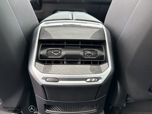 Used 2025 BMW 740i xDrive AWD/4WD image 16