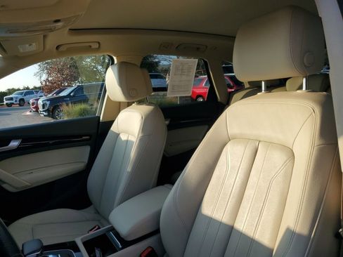 Used 2020 Audi Q5 2.0T Premium w/ Convenience Package image 30