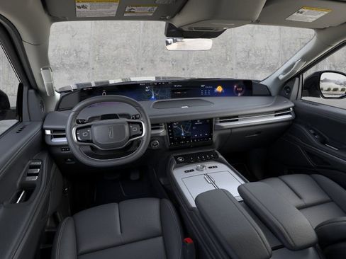 New 2026 Lincoln Navigator Premiere AWD/4WD image 9