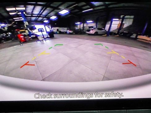 Used 2025 Nissan Pathfinder SV image 28