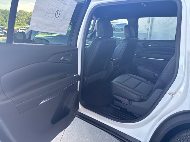 New 2026 Chevrolet Traverse LT w/ Driver Confidence Package AWD/4WD image 28