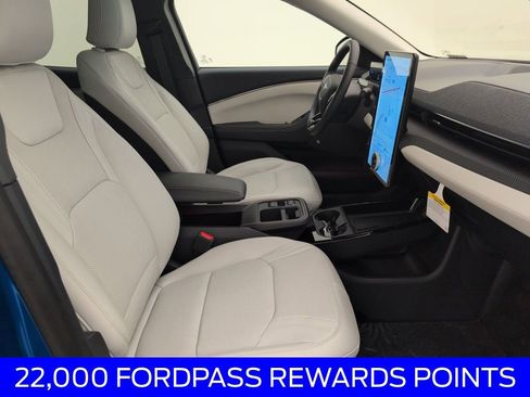 Certified 2025 Ford Mustang Mach-E Premium image 18
