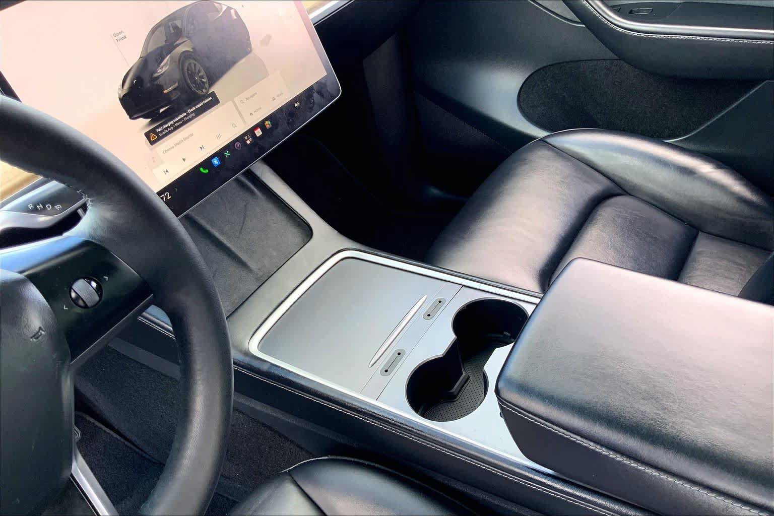 Used 2024 Tesla Model Y 2WD image 15