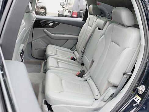 Used 2017 Audi Q7 3.0T Premium Plus image 33