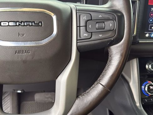 Used 2021 GMC Yukon Denali image 16